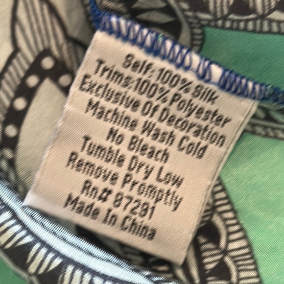 Johnny Was Vibrant Mint Green Mandala Silk Blouse - Picture 11 of 11